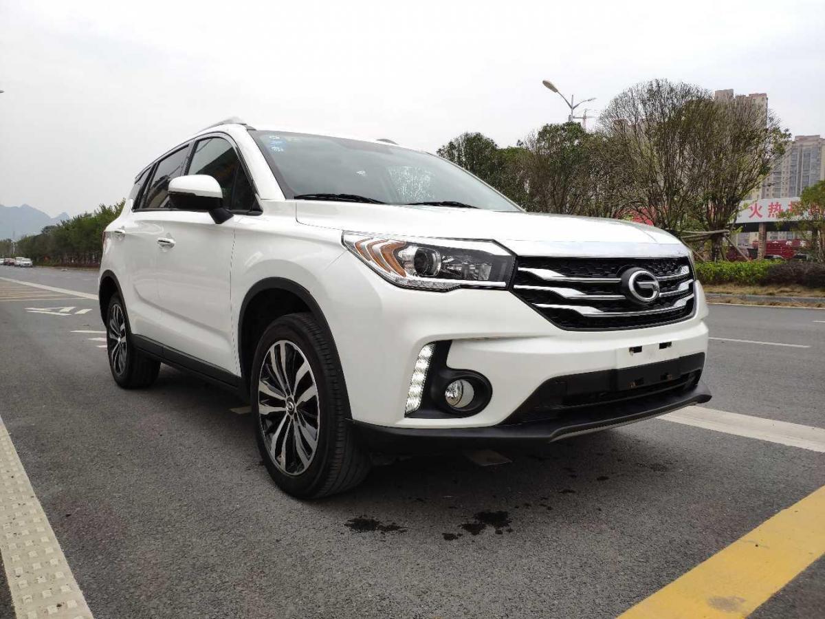 桂林2018年9月广汽传祺gs42017款235t手动两驱豪华版白色手动挡