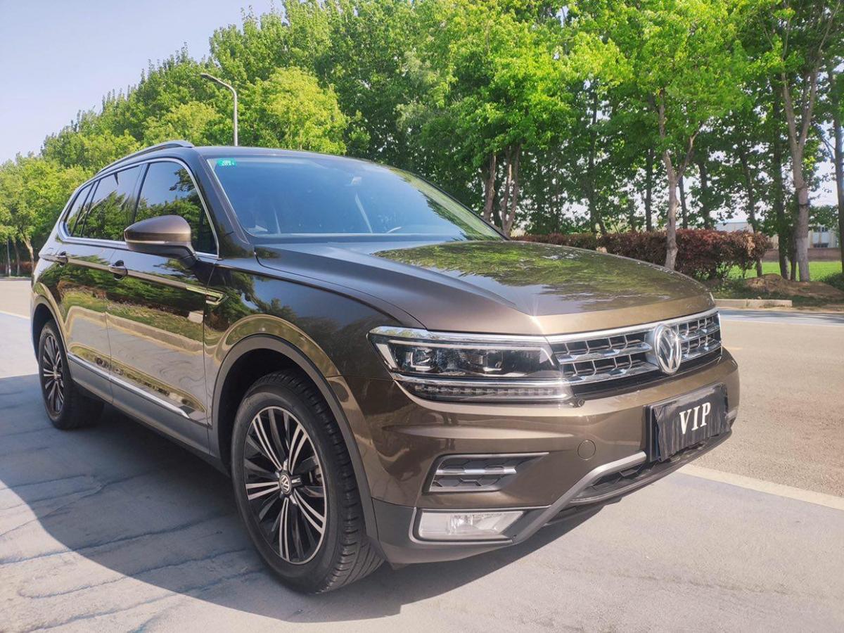 【济南】2017年6月 大众 途观l 2017款 380tsi 自动四驱豪华版 香槟色