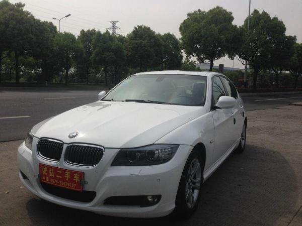 宝马 宝马3系  2009款 320i 2.0L 豪华型