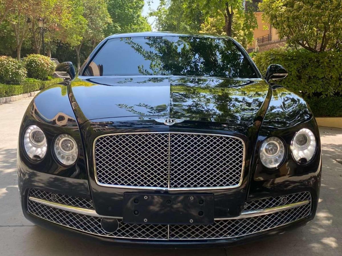 济南2015年6月宾利飞驰2015款40tv8标准版黑色手自一体