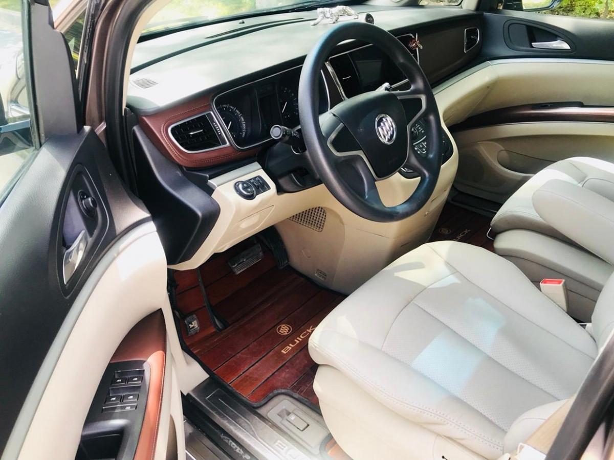 【济南】2016年5月 别克gl8 2014款 2.4l 舒适版 手自一体