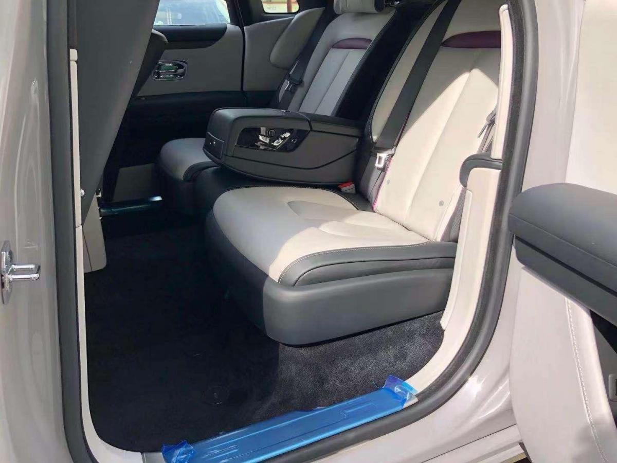 【北京】未上牌 劳斯莱斯 古思特 2021款 6.7t 标准轴距版 自动档