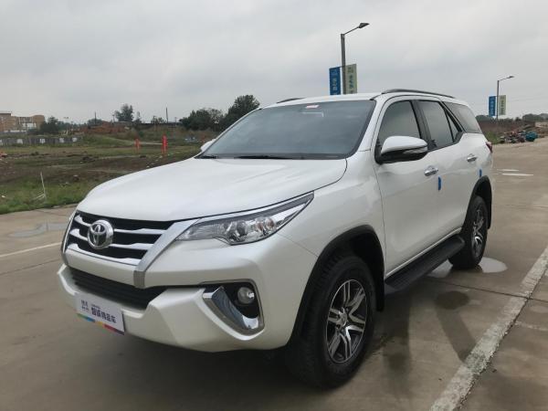 丰田 Fortuner 2.7 中东版