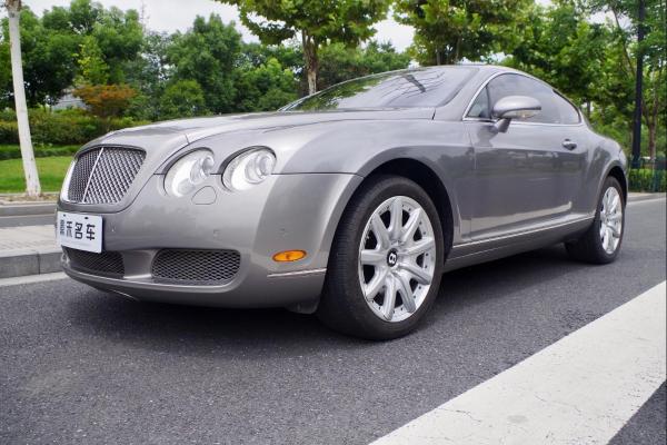 2005年8月宾利欧陆2004款gt60t