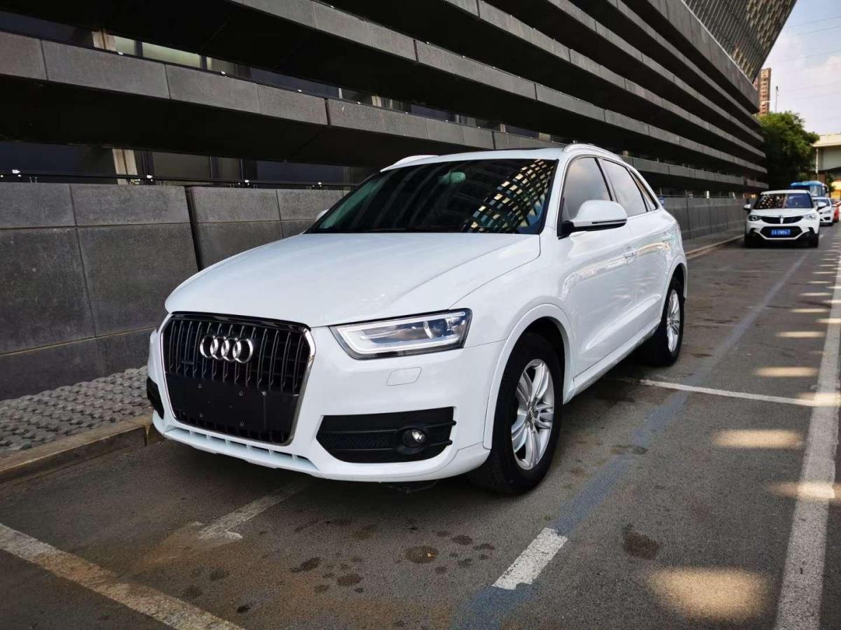 沈阳2015年09月奥迪奥迪q32015款35tfsiquattro技术型白色自动档