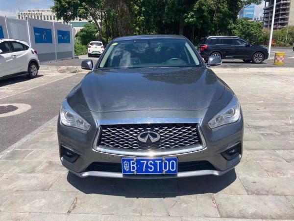 英菲尼迪 Q50L  2018款 2.0T 舒适版