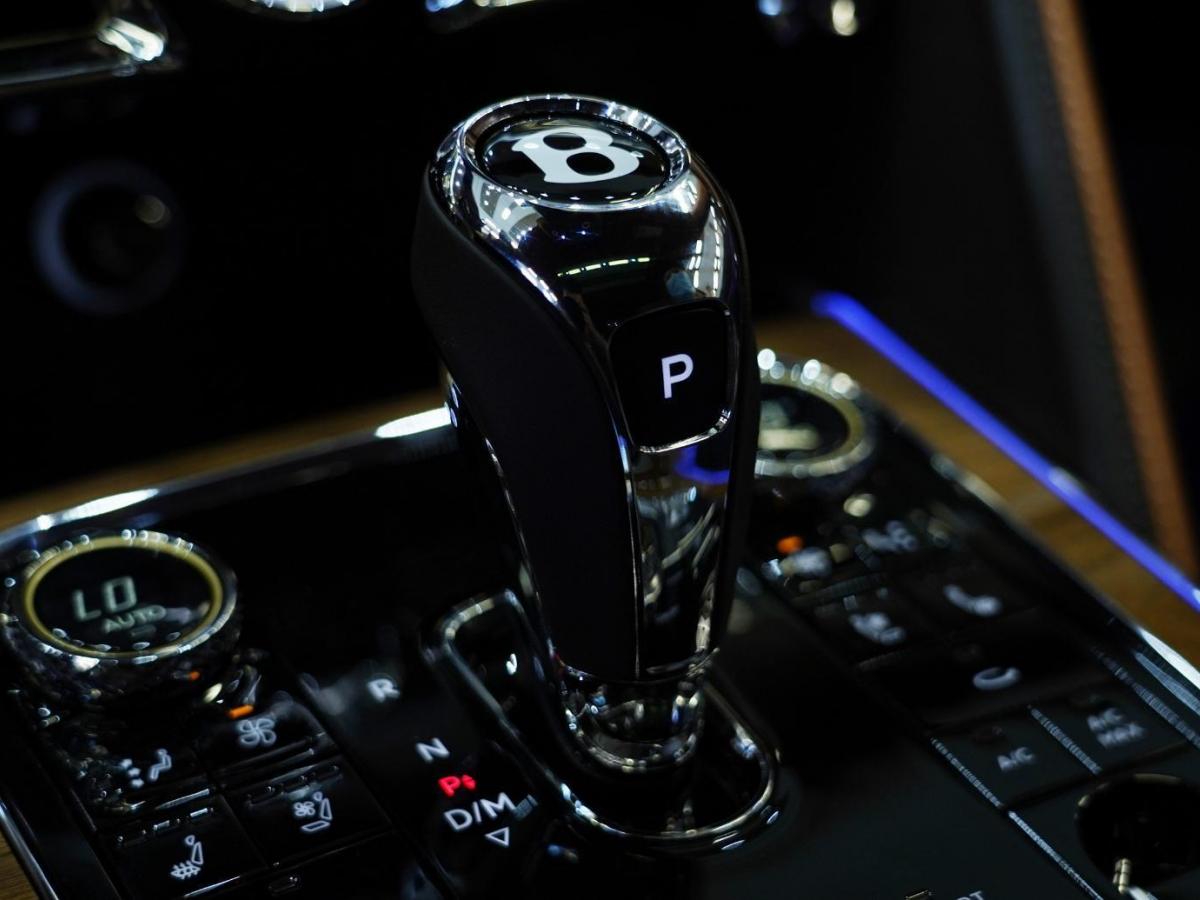 宾利 飞驰  2021款 4.0t v8 标准版图片