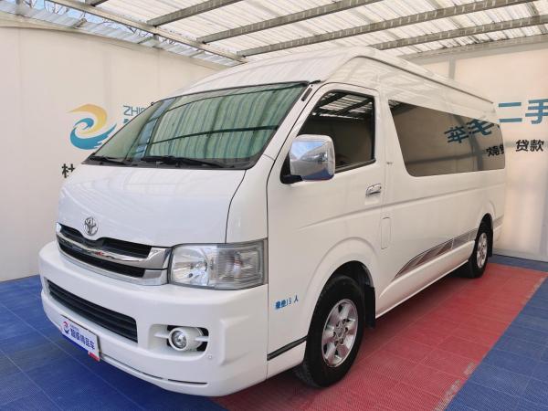 丰田 HIACE 2008款 13座 2.7L自动标准版