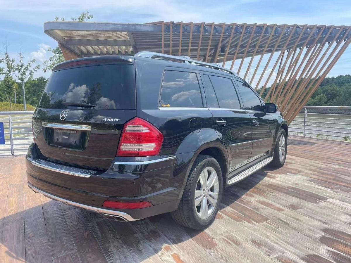奔驰 奔驰gl级  2011款 gl 450 4matic尊贵型图片