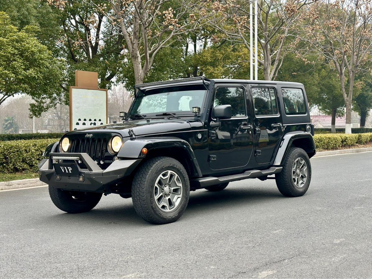 Jeep 牧馬人  2024款 2.0T 撒哈拉四門版圖片