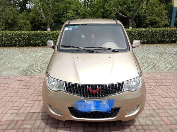 宿迁2013年6月五菱宏光6432kf黄色手动挡