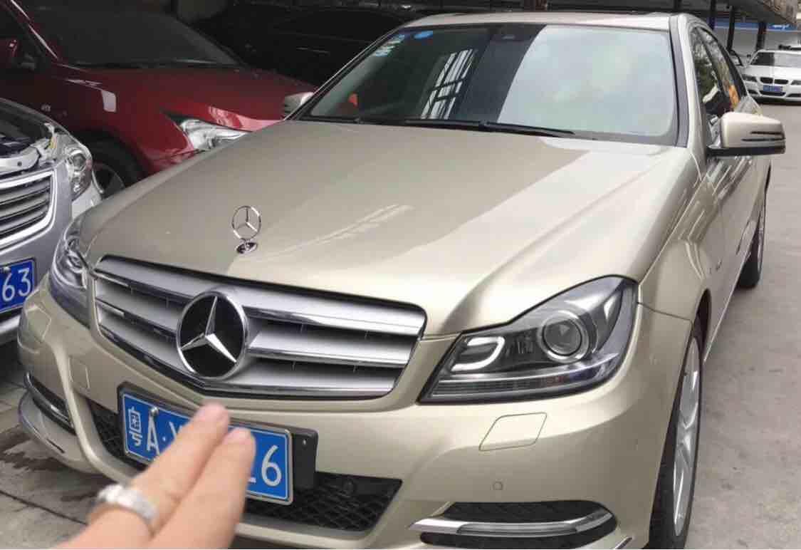 广州2013年06月奔驰奔驰c级2011款c200cgi18t时尚型香槟色自动档