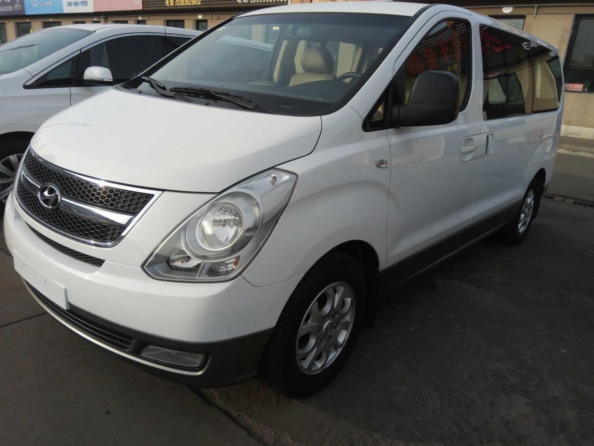 大同2014年1月现代辉翼2011款24l领航版白色自动档