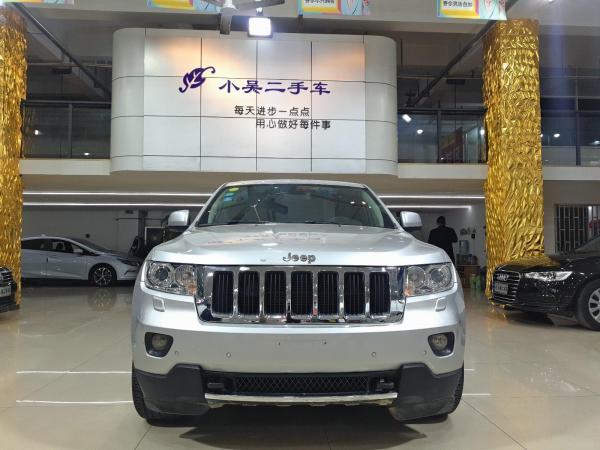 Jeep 大切诺基  2011款 3.6L 豪华导航版