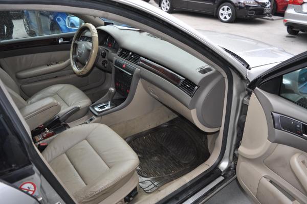 【杭州】2003年12月 奥迪 奥迪a6 a6 2.4 豪华舒适型 银灰 手自一体