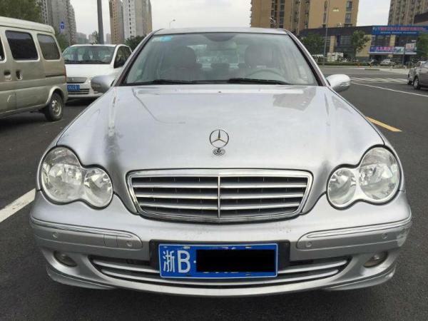 宁波2007年7月奔驰奔驰c级2007款c200k18t时尚型黑色手自一体