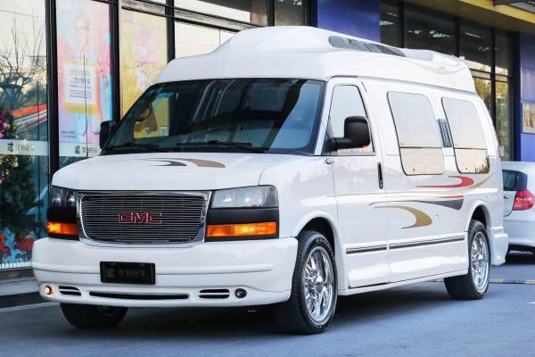 自动档档位3万公里行驶里程国三排放非营运使用性质白色车辆颜色2018