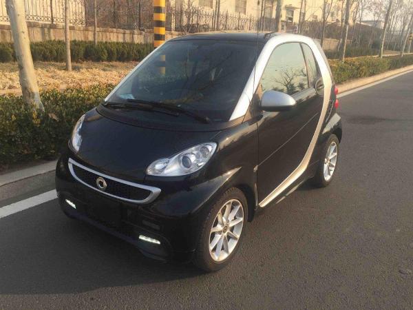 smart fortwo  2013款 Coupe 1.0 MHD 城市游侠特别版