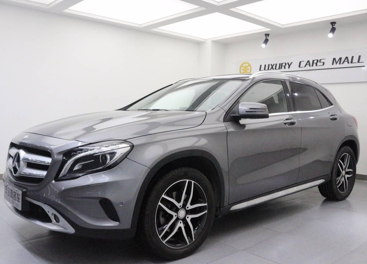 辽源2015年6月奔驰奔驰gla2015款gla200时尚型灰色自动档