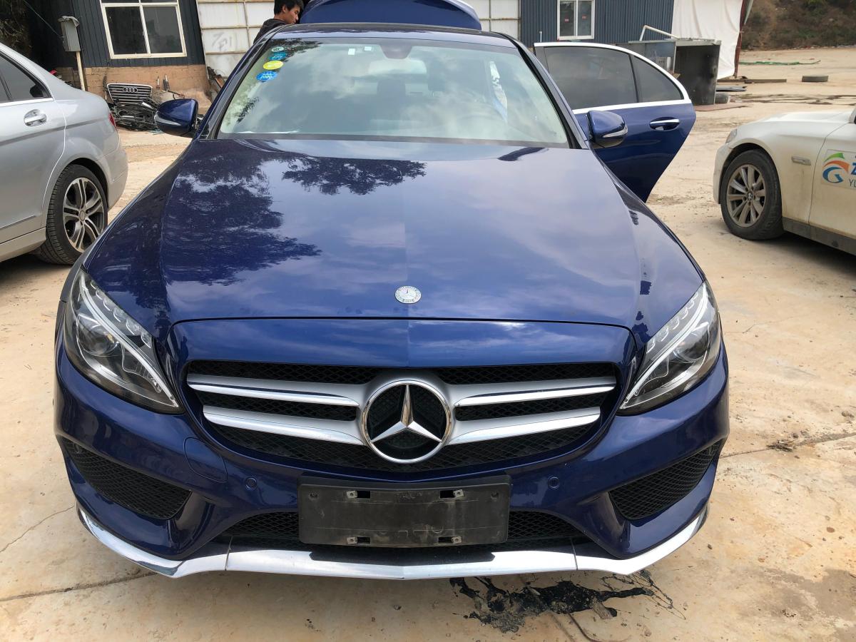 昆明2016年9月奔驰奔驰c级2016款c180l运动型蓝色自动档