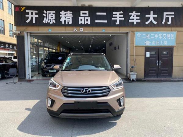 现代 ix25  2015款 2.0L 自动四驱尊贵型DLX