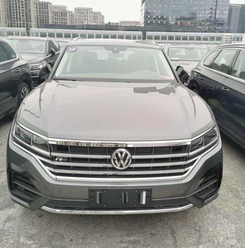 北京未上牌大众途锐2019款30tsi锐锋版灰色手自一体