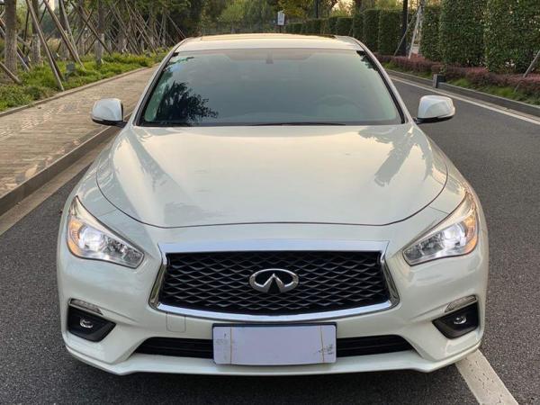 英菲尼迪 Q50L  2018款 2.0T 舒适版