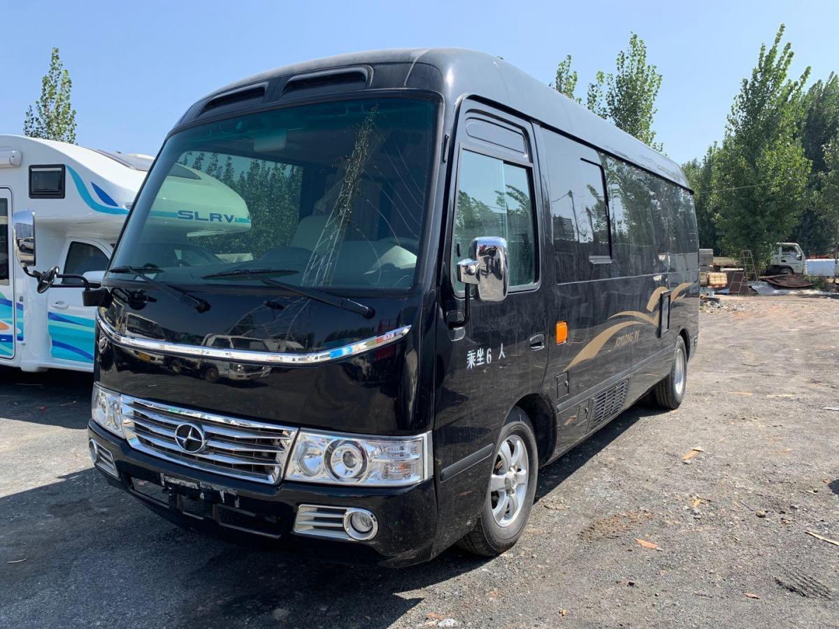 泰安2020年7月九龙考斯特黑色自动档