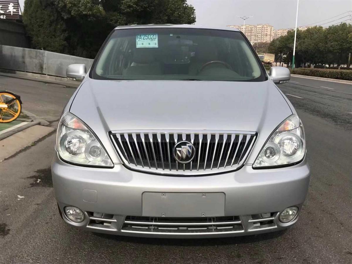 南京2012年2月别克gl82012款24lbase舒适版银灰手自一体