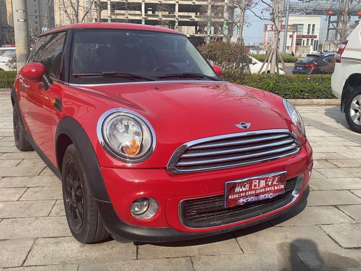商丘2014年12月宝马mimi红色自动档