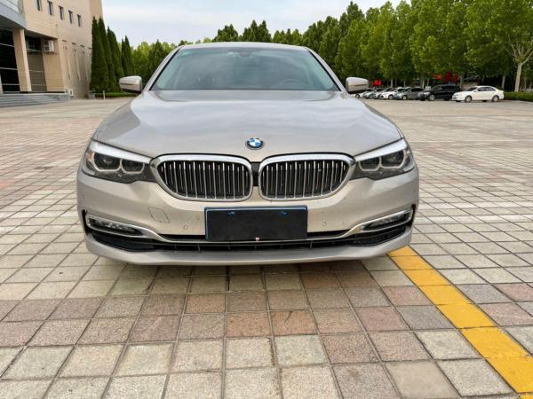 宝马 宝马5系  2018款 530Li xDrive 豪华套装