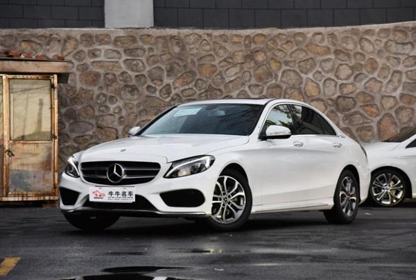 天津2018年6月奔驰奔驰c级2018款c180l16t动感运动型白色手自一体