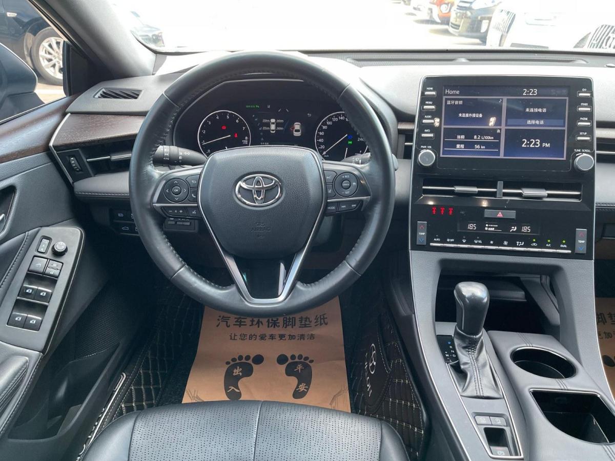 丰田 亚洲龙  2019款 2.0l xle尊享版图片