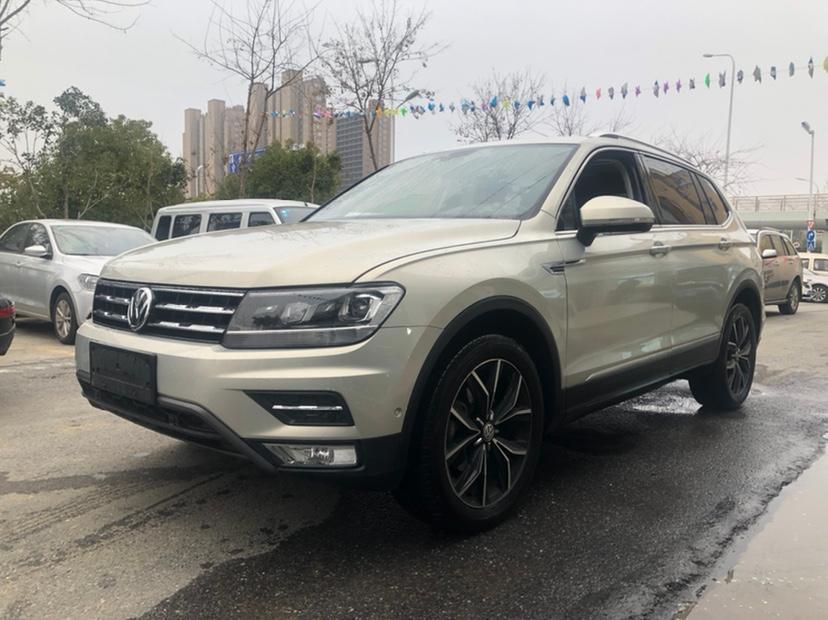 阜阳2020年1月大众途观l2019款330tsi自动两驱智动豪华版香槟色自动档
