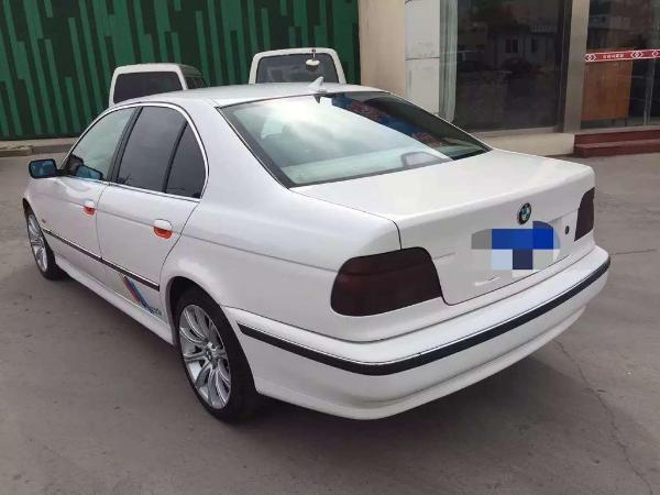 【大连】2000年10月 宝马 宝马5系 520i 2.2 后驱版 银灰 手自一体