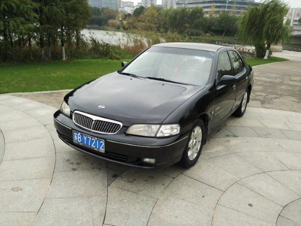 【江苏】2002年2月 日产 蓝鸟 2002款 蓝鸟 2.0l 自动旗舰型