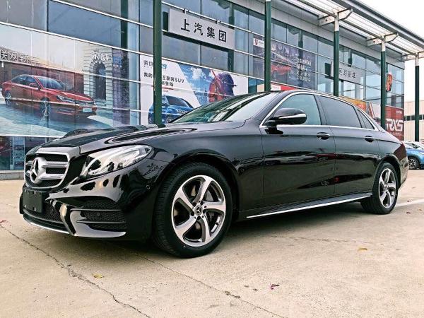 奔驰 奔驰E级  2017款 E300 2.0T 运动版