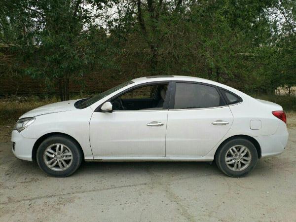 2012年8月现代悦动悦动