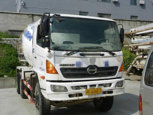 【佛山】2008年5月 日野500搅拌车 白色 手动挡