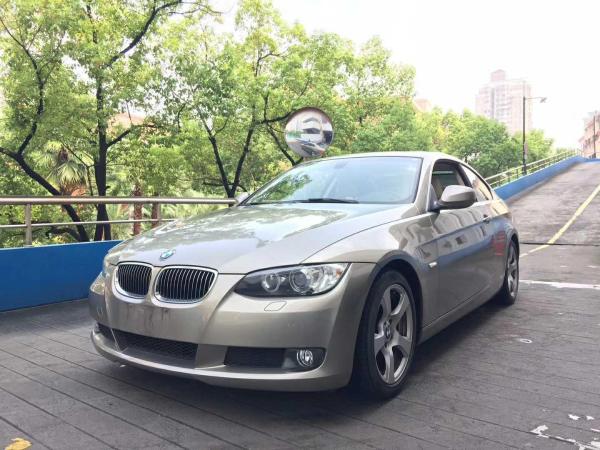 宝马 宝马3系  2010款 325i 2.5L 豪华型(国产改进口)