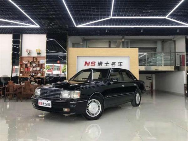 丰田 皇冠  1996款 3.0L