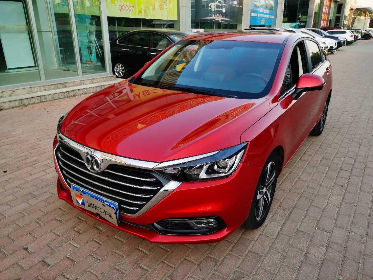 青岛2018年2月北汽绅宝d502018款15lcvt尊享智联版红色自动档