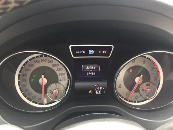 奔驰 奔驰GLA  2016款 GLA220 2.0T 4MATIC DCT豪华型