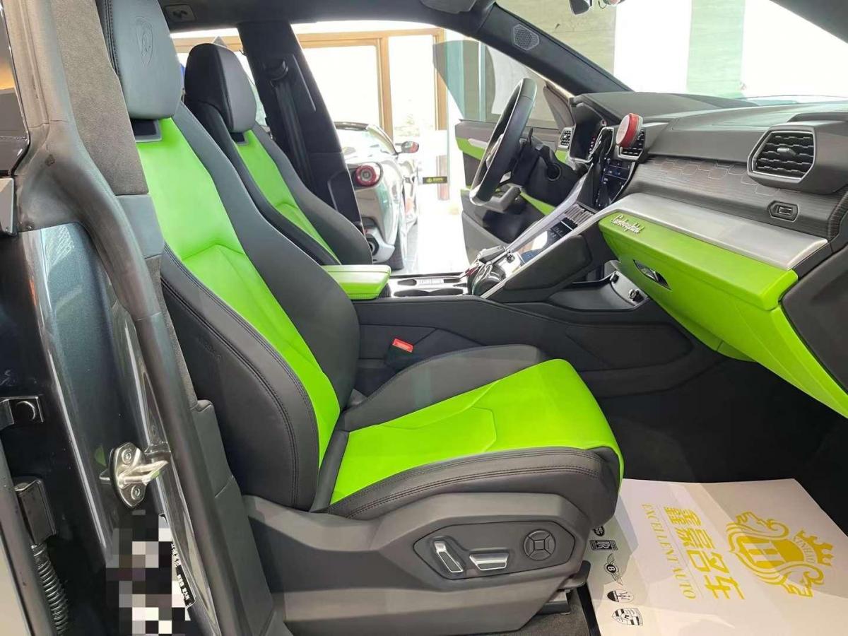 【长春】2019年8月 兰博基尼 urus 2018款 4.0t v8 手自一体