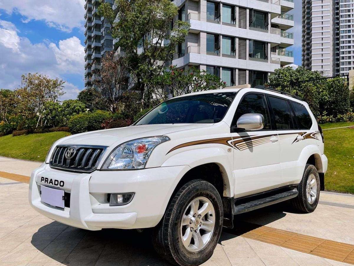 惠州2011年00月宝龙霸道2002款27l手动标准型白色自动档