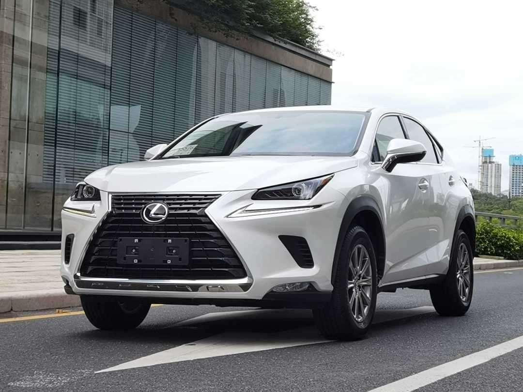 深圳2021年7月雷克萨斯nx2020款200前驱锋行版国vi白色自动档