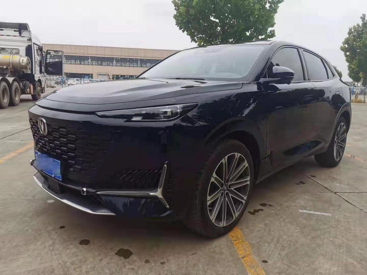 唐山2021年4月长安长安unik2021款20t尊贵型黑色自动档