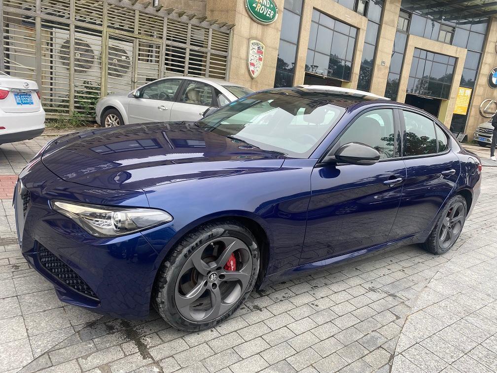 阿尔法·罗密欧 giulia  2021款 2.0t 280hp 豪华运动版图片