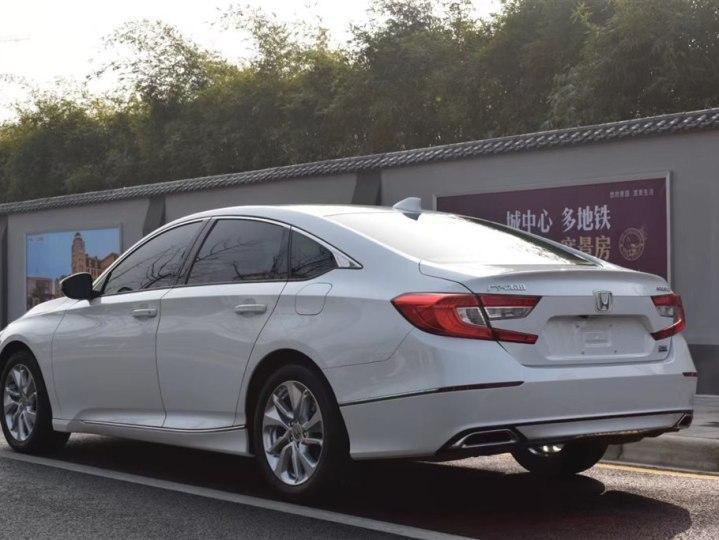 本田 雅阁  2021款 260turbo 豪华99星空限量版图片