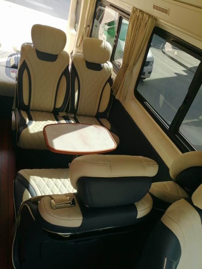 2015年08月奔驰 凌特  2014款 2.1T佳旅 中轴版